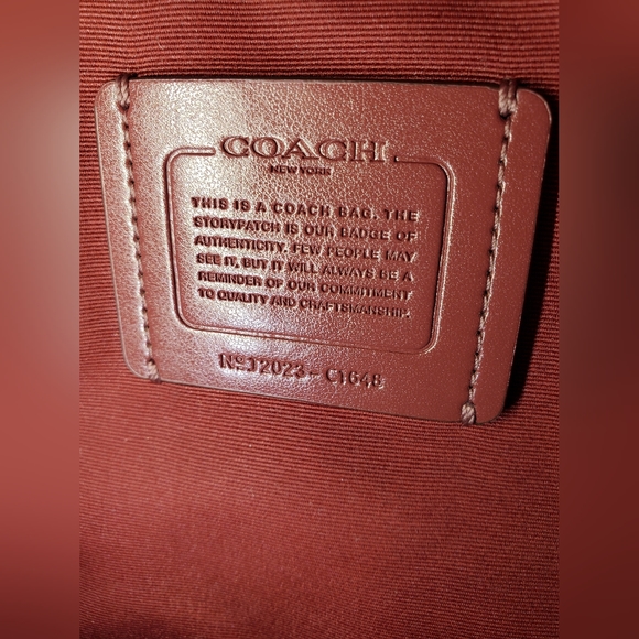 Coach Ellie Refined Pebble Leather File Bag/Crossbody Purple/Silver EUC - Picture 10 of 13